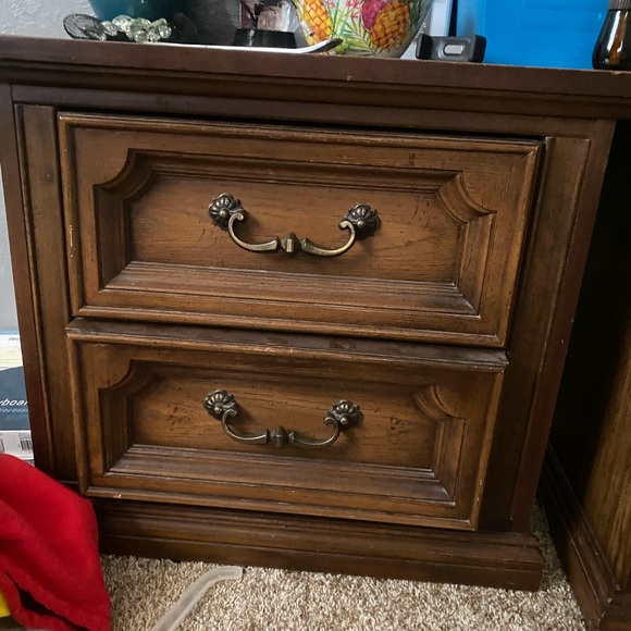 Wood bedroom set - Picture 3 of 3